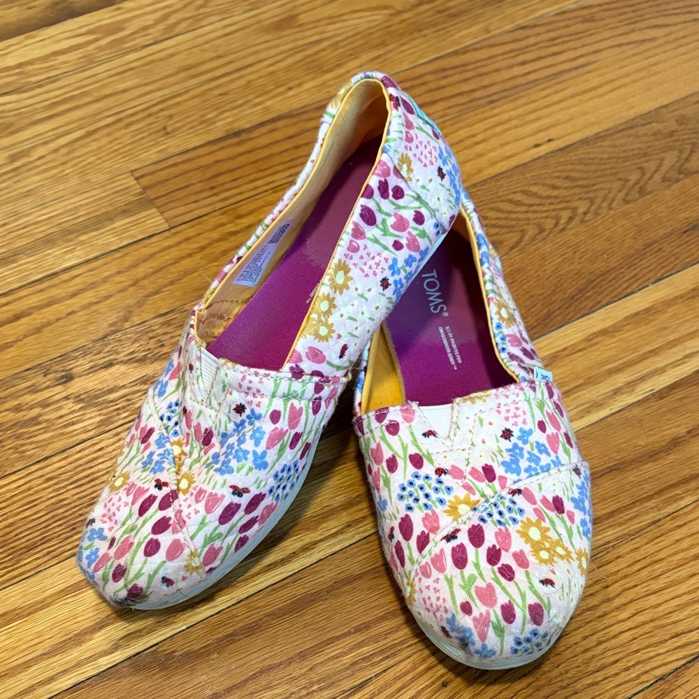 TOMS Women's Floral Print Flats - Multicolor